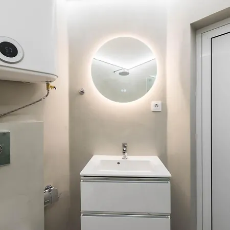 Апартаменти Cosy Spot Modern *